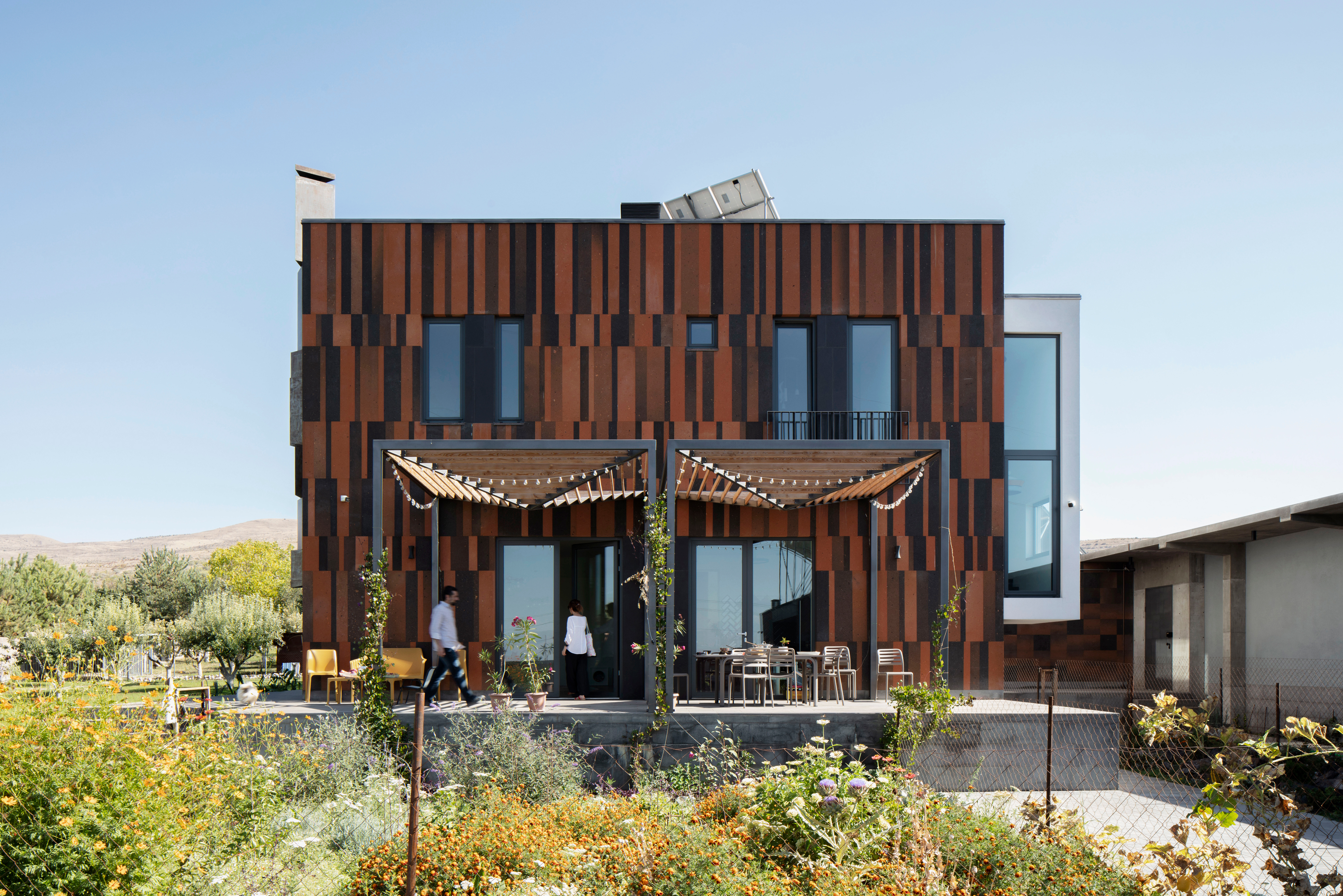 Dzoraghbyur-house_02